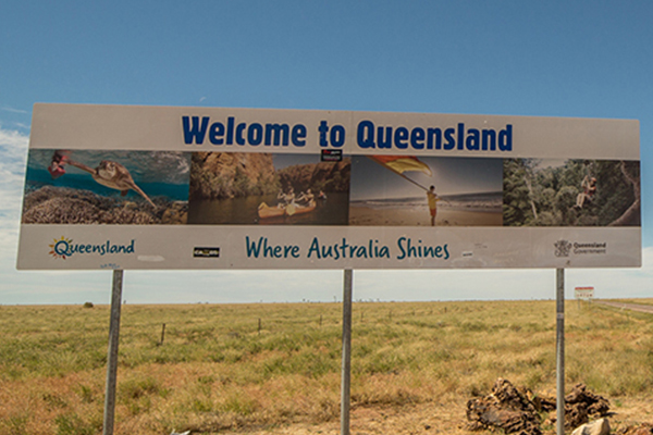 Article image for Queensland border reopens to Victorians for the first time since July