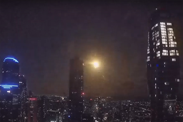 Article image for VIDEO: Meteor burns up in the sky over Melbourne