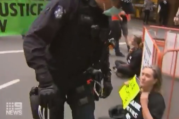 Article image for Three women arrested as Extinction Rebellion protests turn ugly