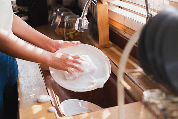 Article image for CHOICE reveals Australia’s best and worst dishwashing liquids