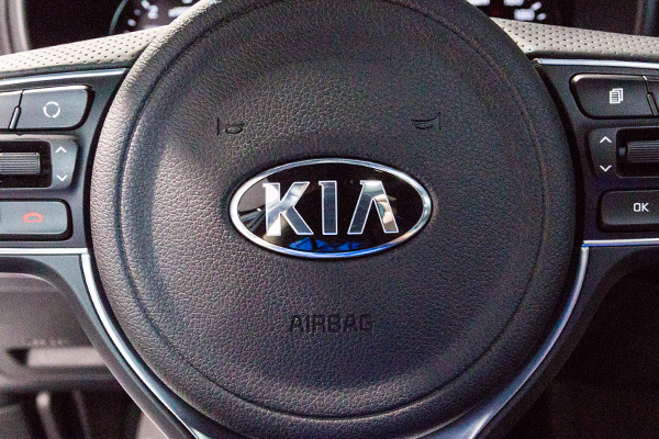 Article image for Almost 60,000 Kia cars recalled over fears they could catch fire