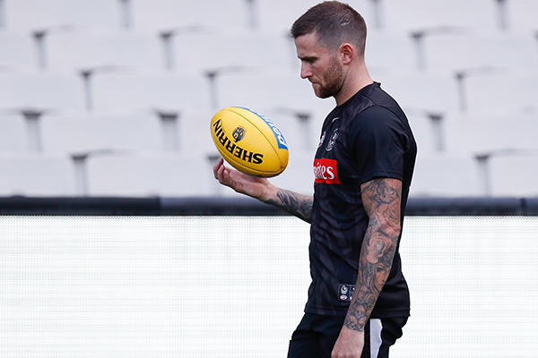 Article image for Collingwood defender Jeremy Howe suffers another injury setback