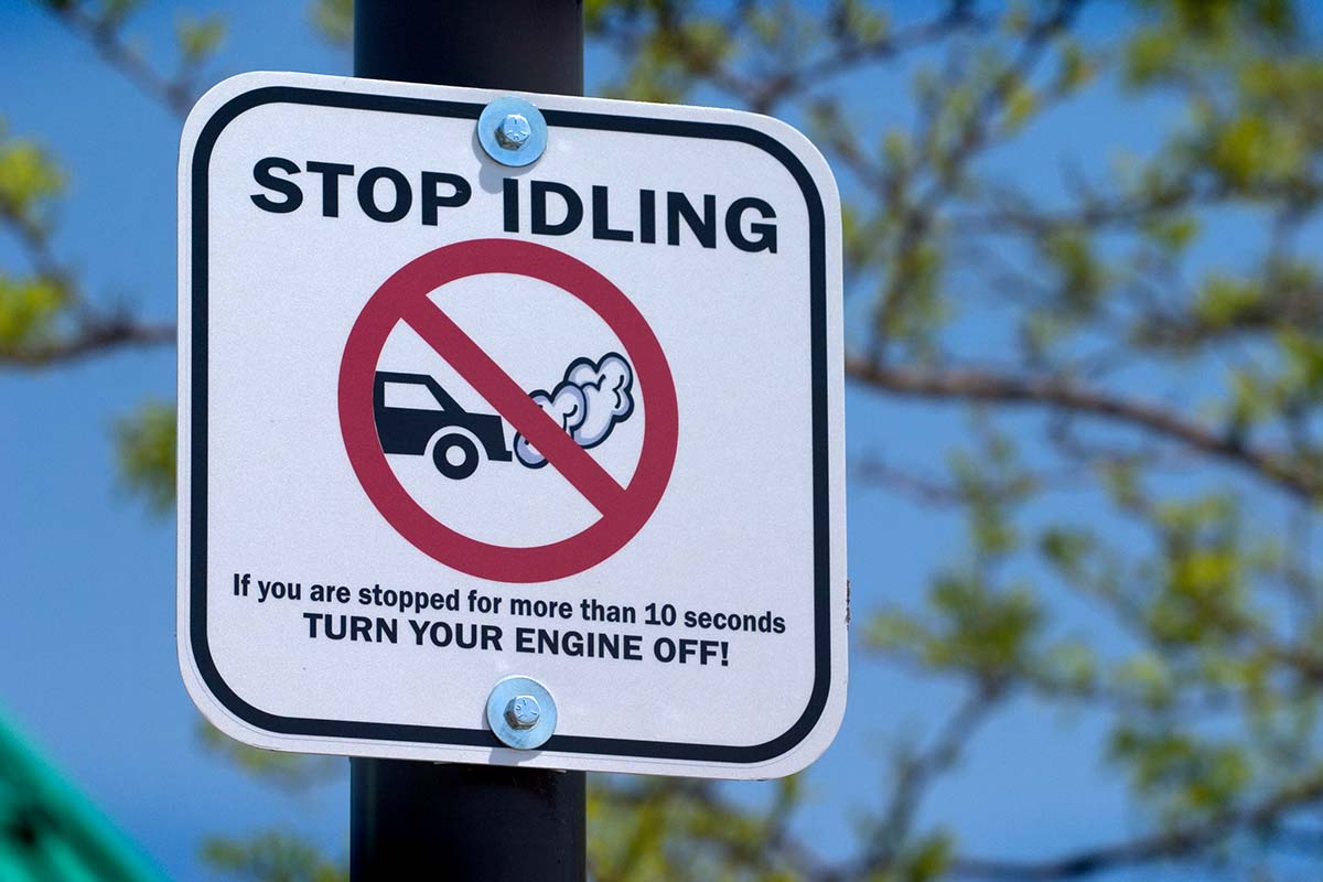 Article image for How idling cars outside schools are harming children