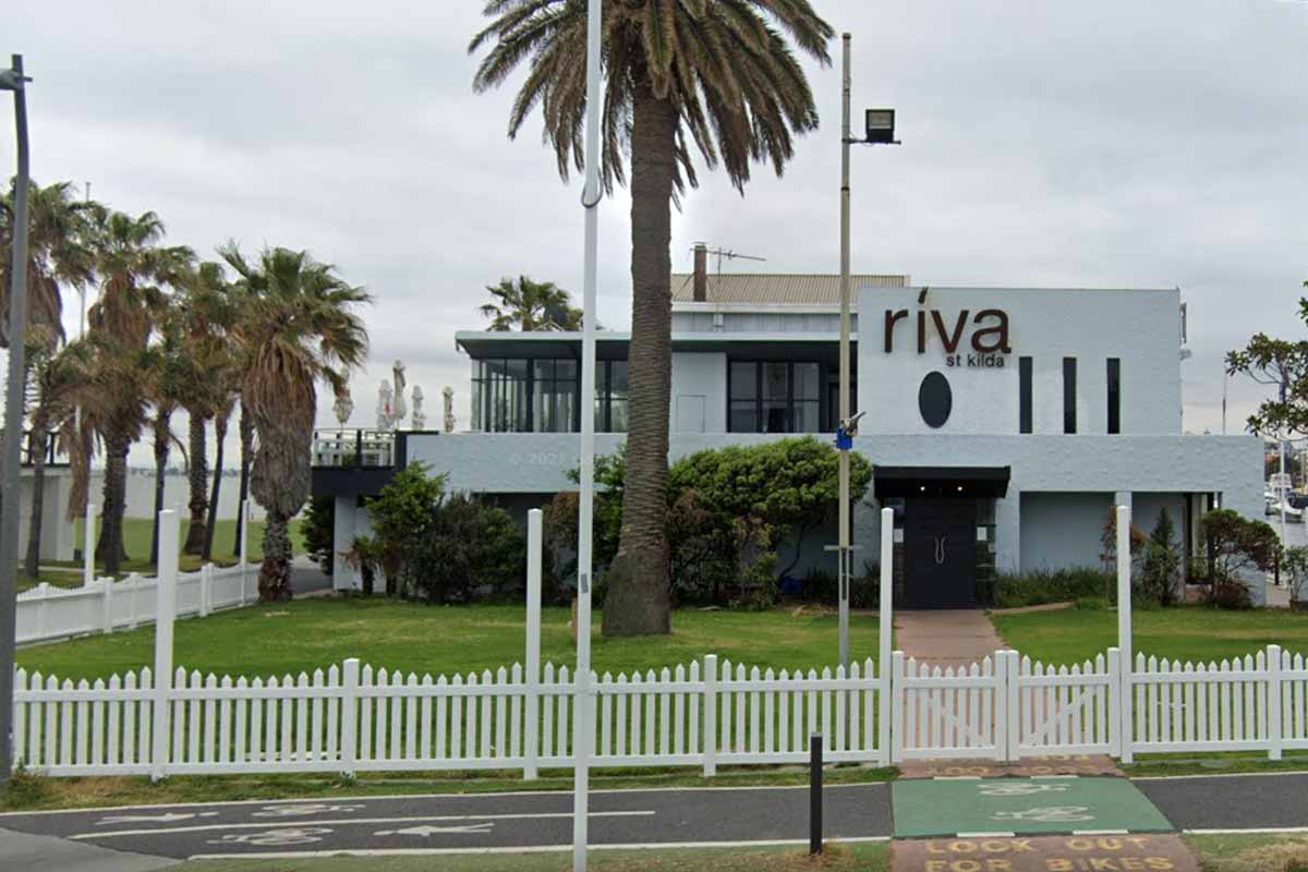 Article image for St Kilda venue fined $10,000 after event party-goer says ‘at least 3000’ people attended