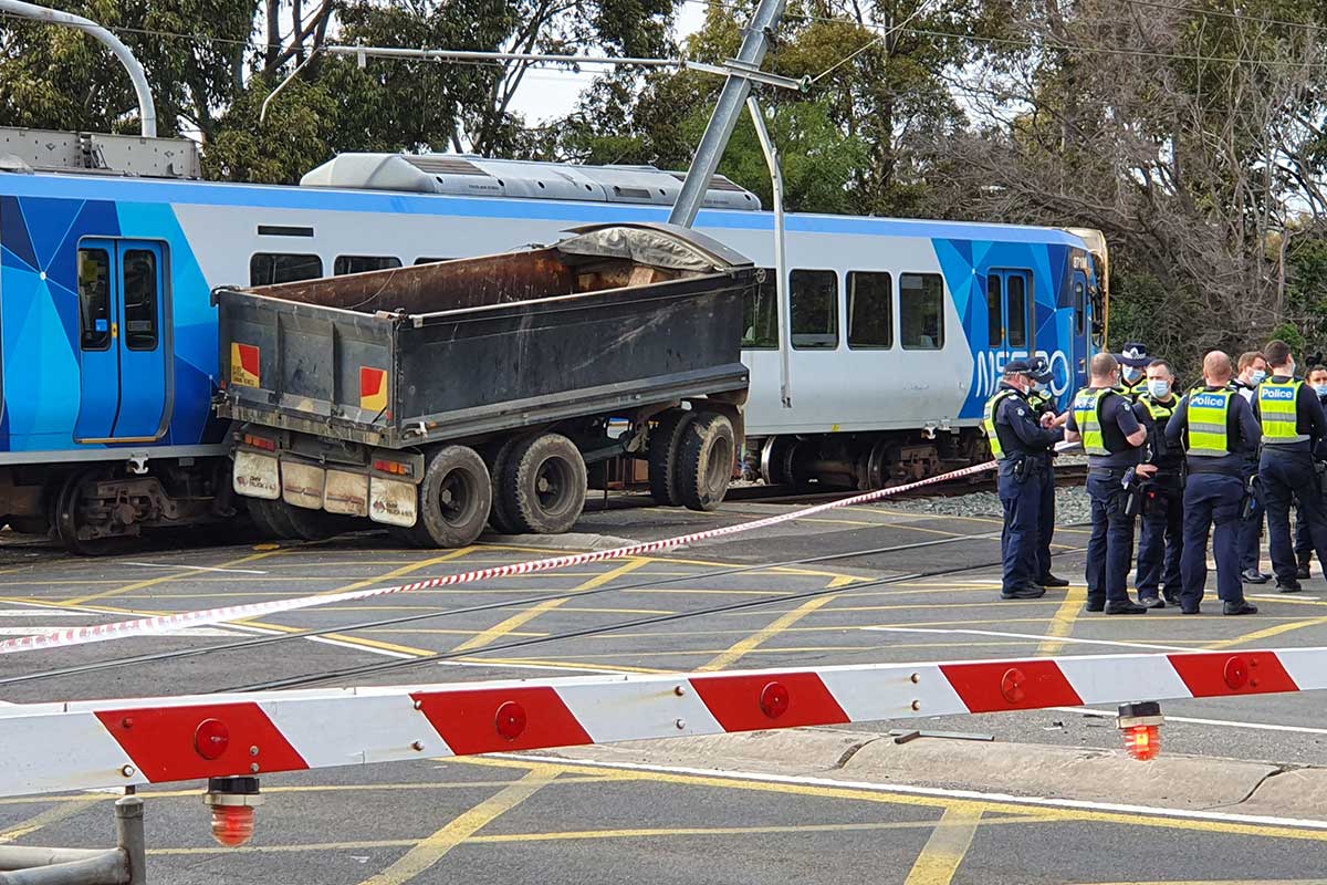Article image for Train and truck collide at Glen Iris level crossing