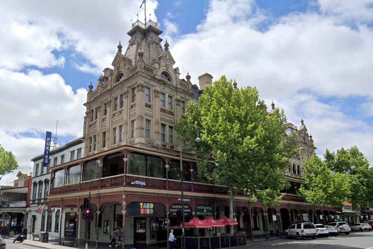 Article image for Bendigo hotel owner floored by ‘mindboggling’ easing of restrictions