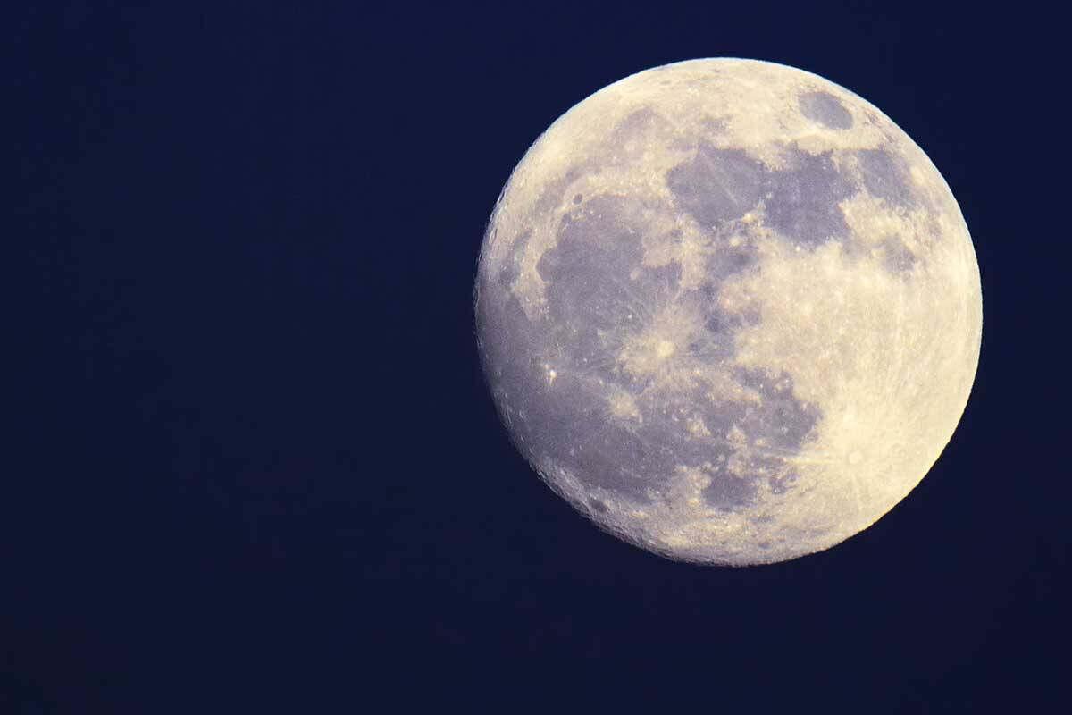 Article image for How the moon may be impacting your sleep