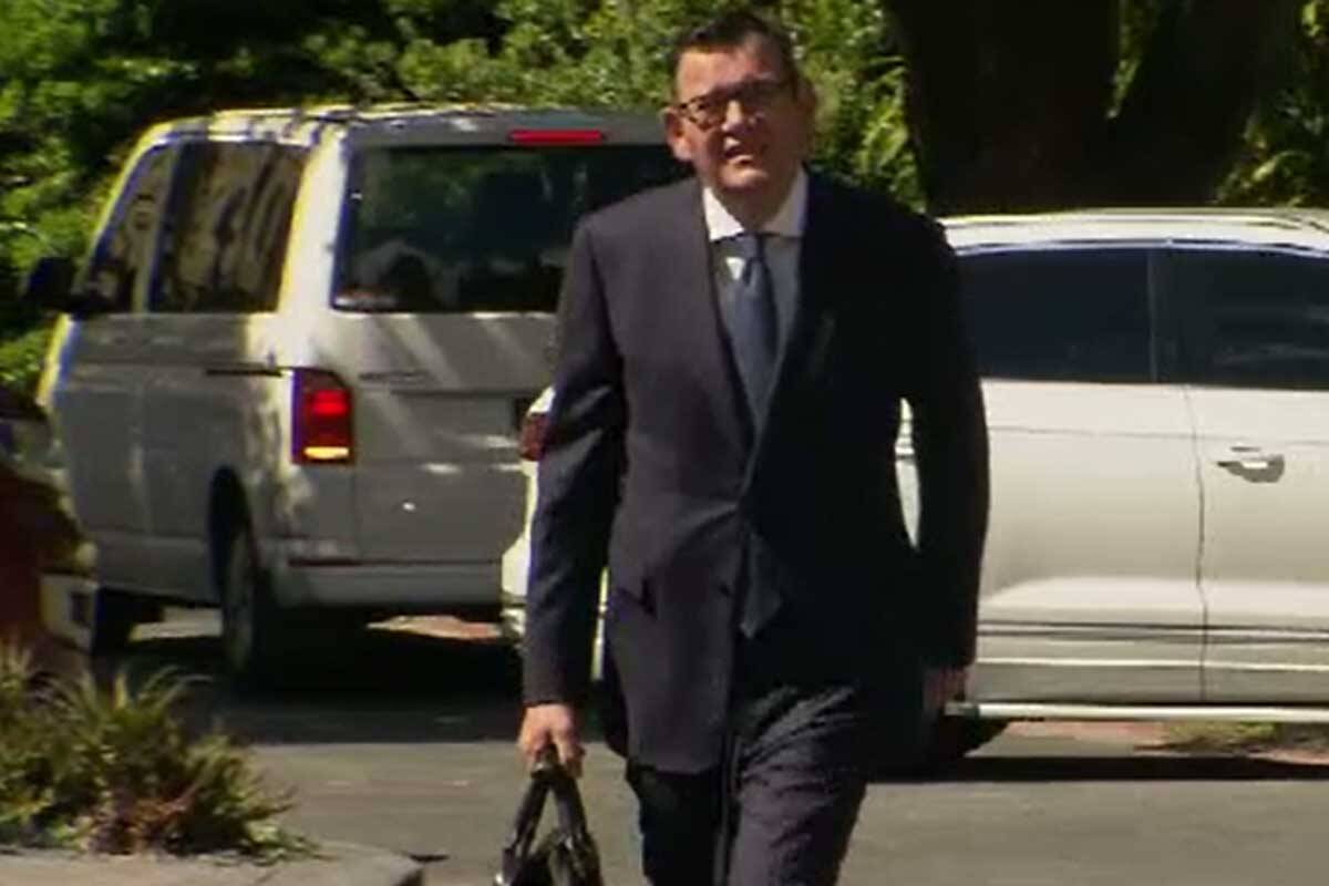 Article image for LATEST: ‘Sorry’ Daniel Andrews fined by police