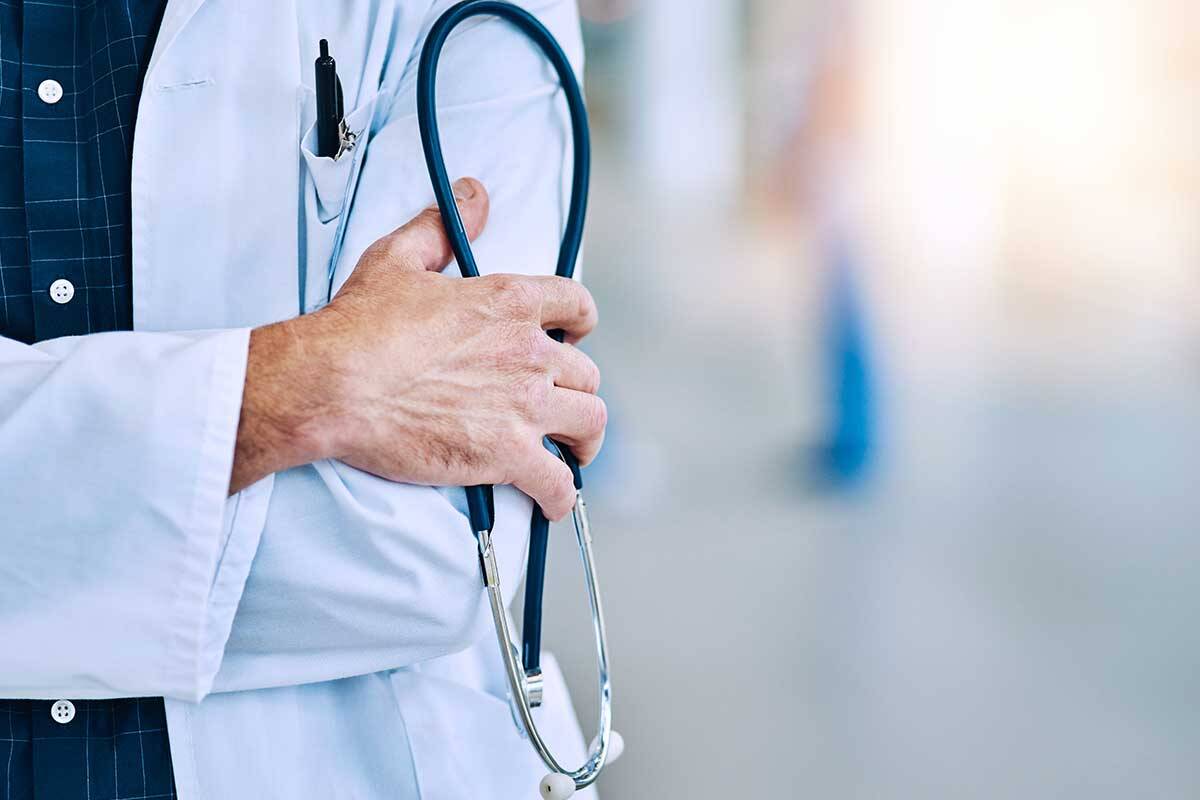 Article image for Medical clinic decides it can no longer provide bulk billing to kids under 16