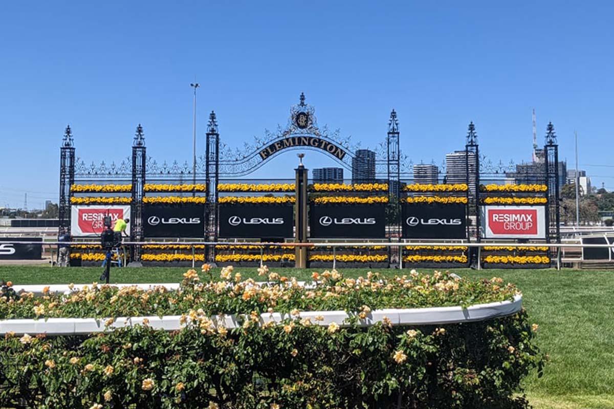 STREAM LIVE | Hear the Melbourne Cup live on radio