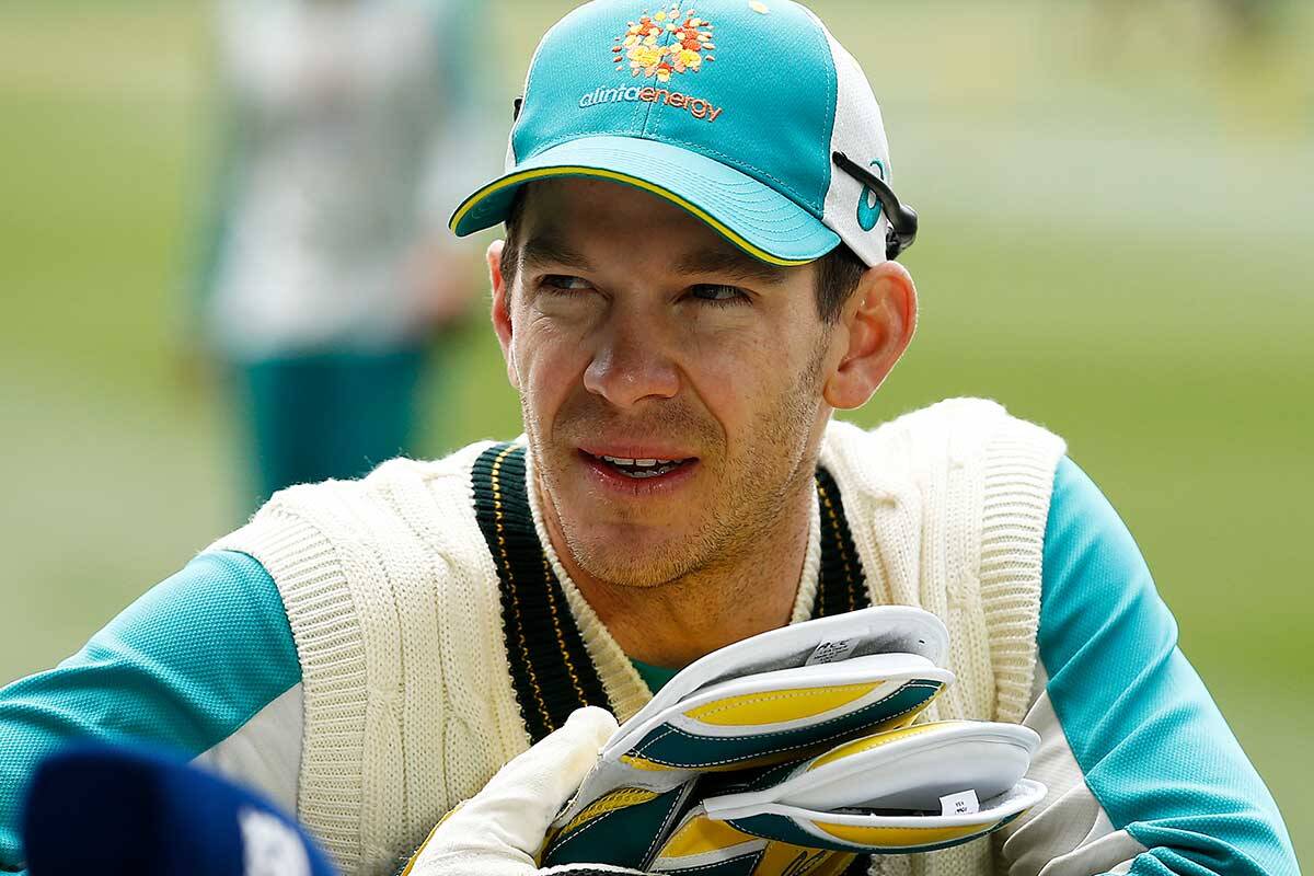 Article image for Tim Paine stands down as Australian Test captain after sexting scandal revealed