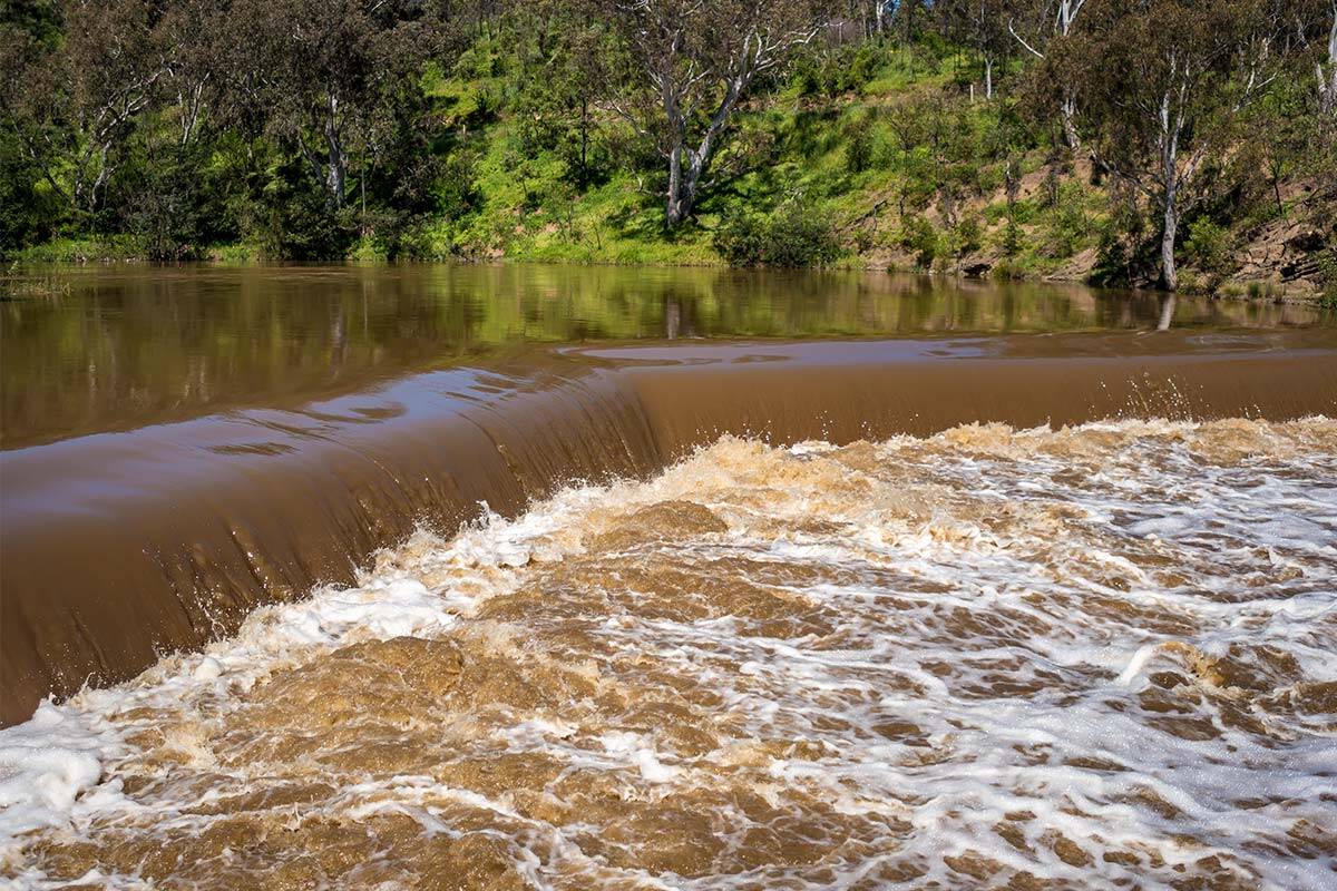 Article image for Man dead and woman in hospital after Yarra River tragedy