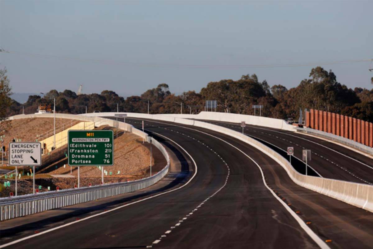 Article image for New freeway promising to cut travel times from the city to the Mornington Peninsula opens