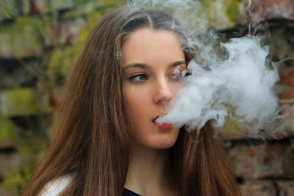 Article image for How to speak with teenagers about the dangers of vaping