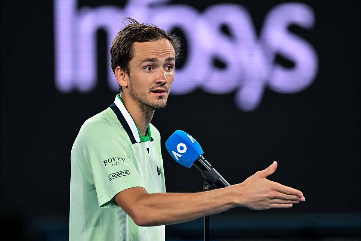 Article image for Daniil Medvedev blasts ‘low IQ’ Australian Open crowd