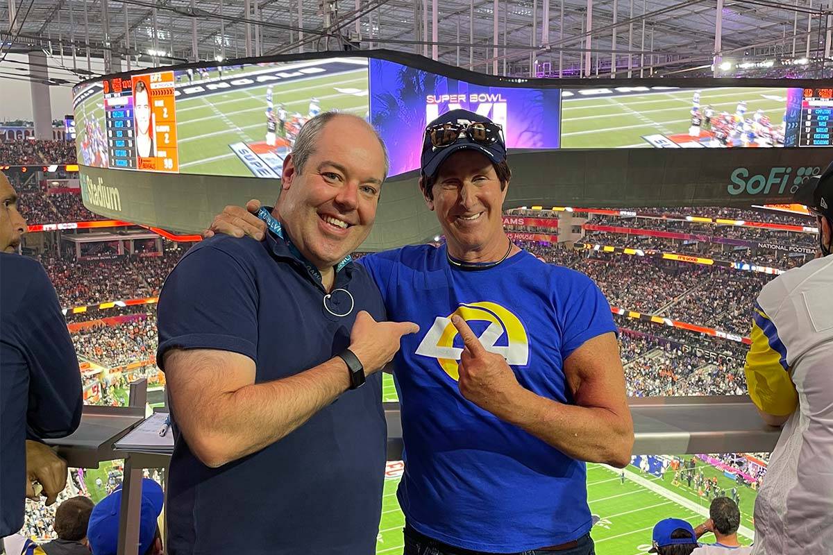 Article image for Shane McInnes finds a 3AW Afternoons fan at the Super Bowl