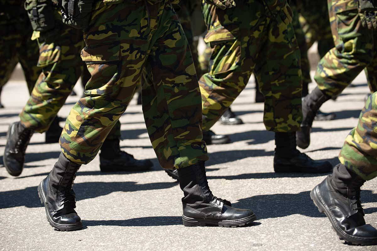 Article image for Retired US Army Major details ‘worst case scenario’ for Russian troops