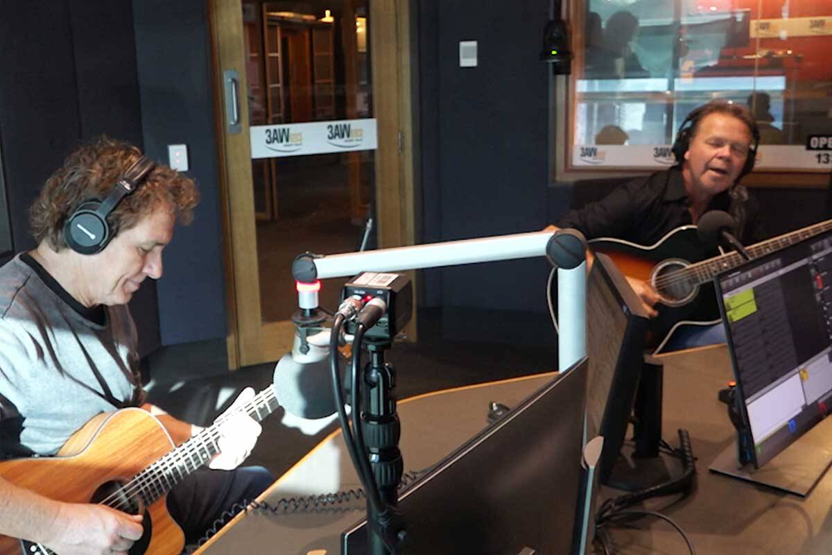 Article image for WATCH: Ian Moss and Troy Cassar-Daley perform LIVE in studio