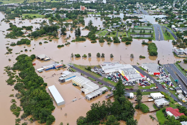 Article image for Lauren De Groot recounts floods and homelessness ordeals