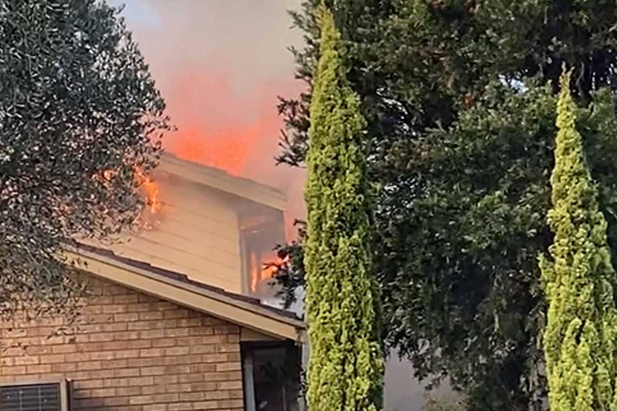 Article image for House goes up in flames at Wantirna South