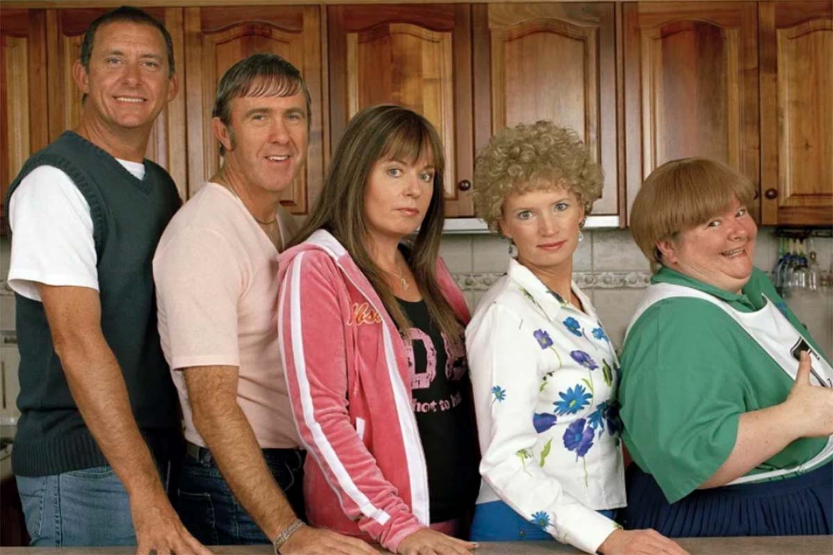 Kath & Kim cast reunite to film anniversary special