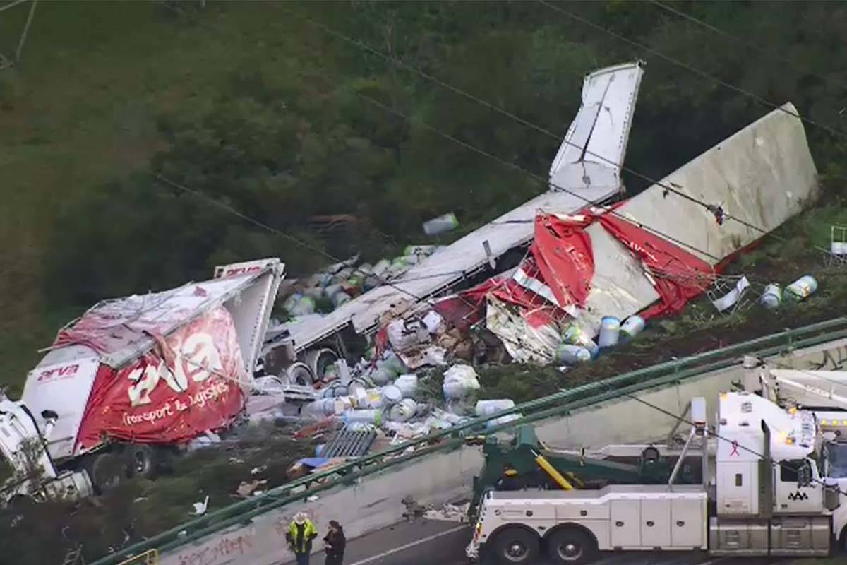 EPA takes over cleanup of hazardous truck crash in Melbourne