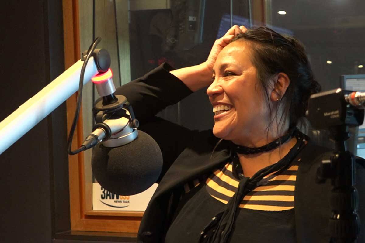 Article image for Kate Ceberano reacts to her brother ringing the 3AW talkback line! (and performs in studio!)