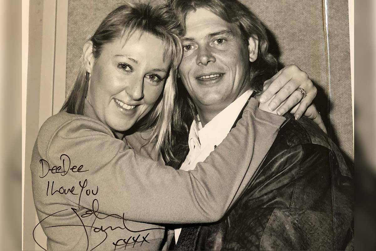 Article image for Dee Dee shares a touching, personal message for John Farnham