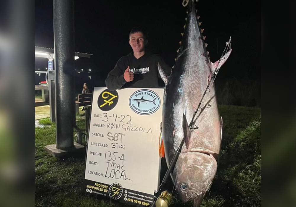 Article image for Teen fisherman reels in record-breaking 30-year-old tuna in Victorian waters