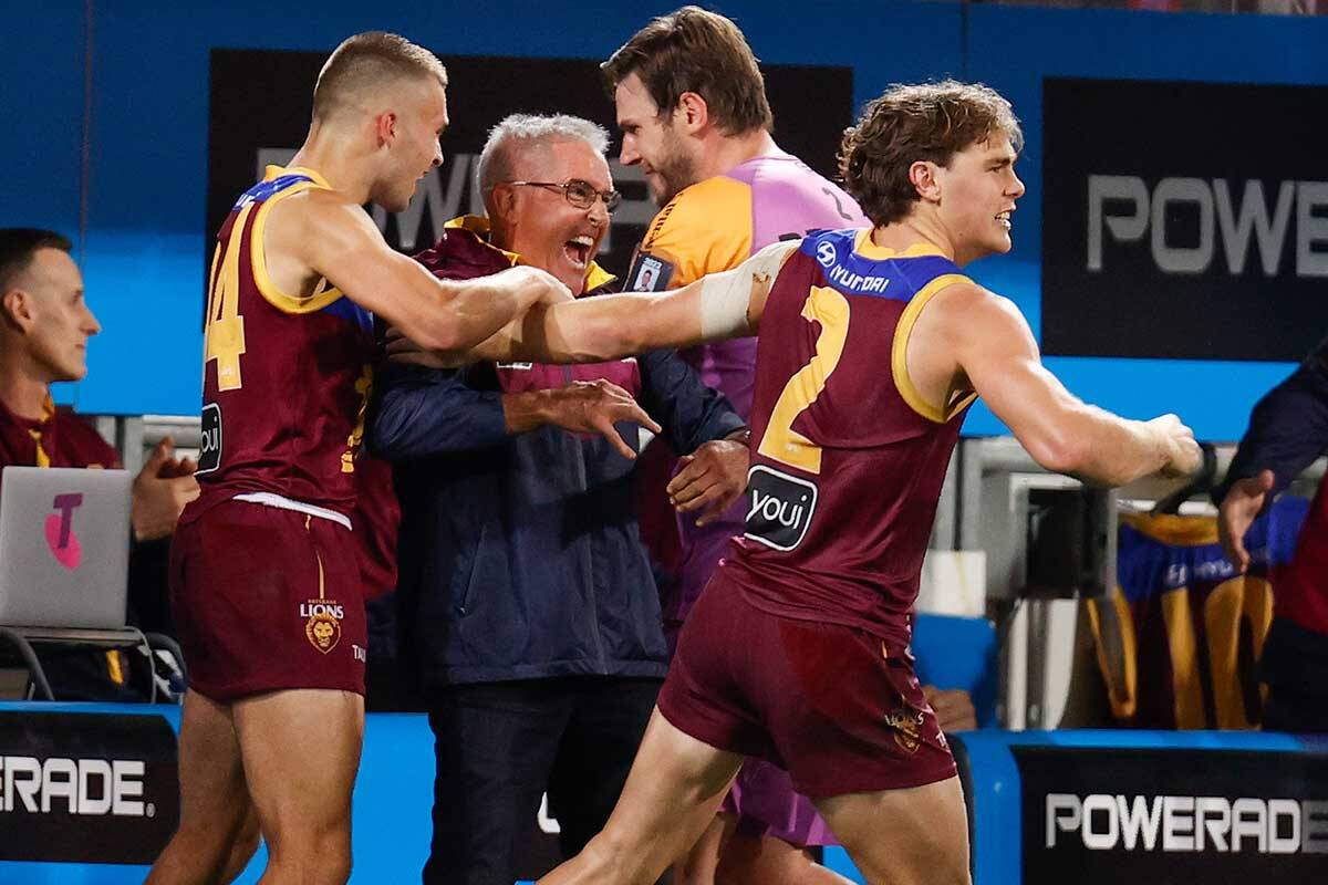 Article image for The story behind the wrong club song being played at the Gabba last night!