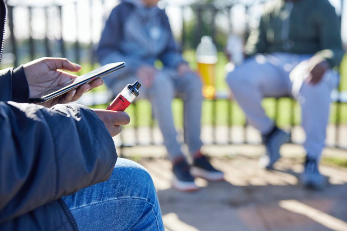 Article image for The concerning trend of vaping ‘swamping’ schools across Australia