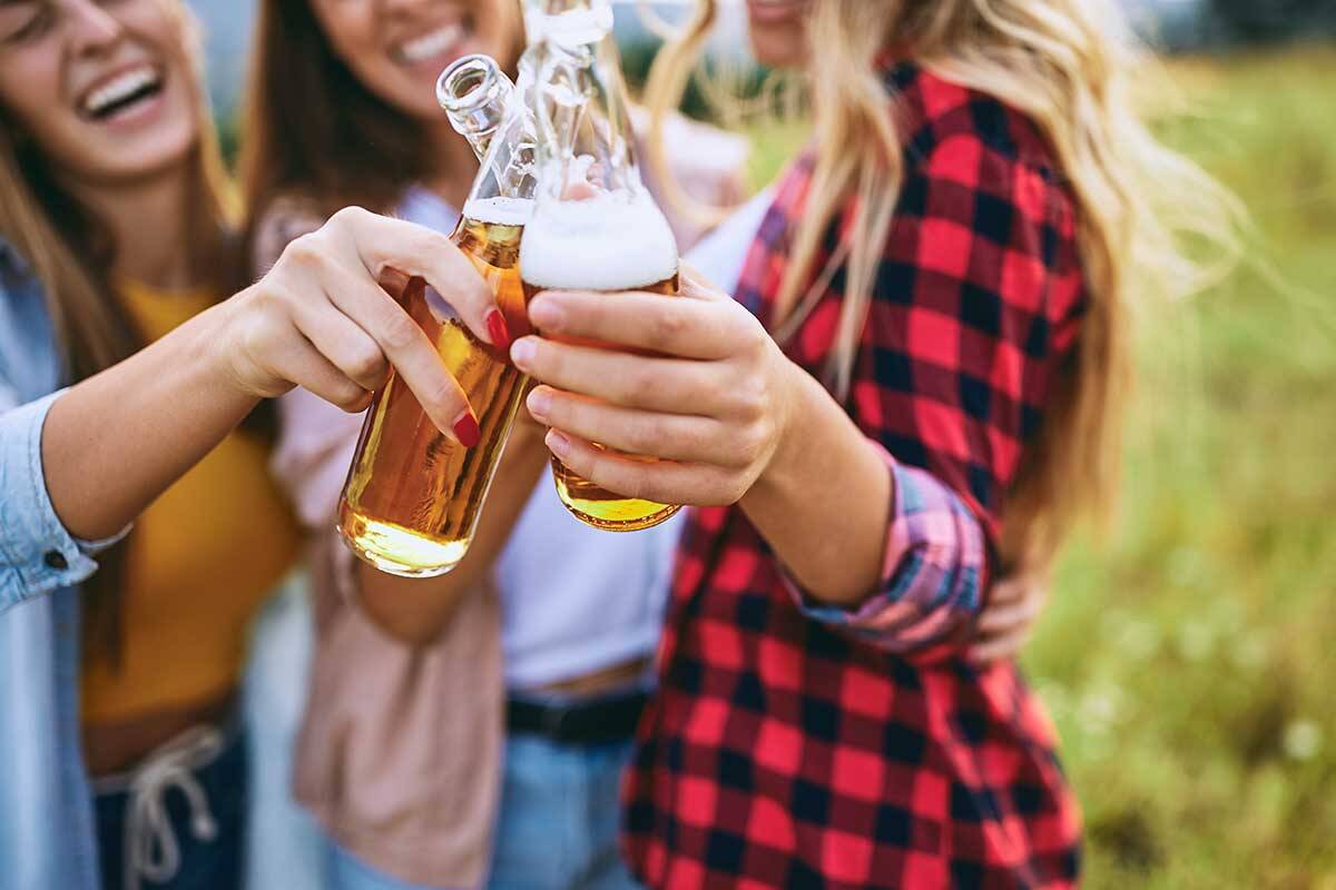 Article image for Concerns over growing number of parents giving their teenagers alcohol