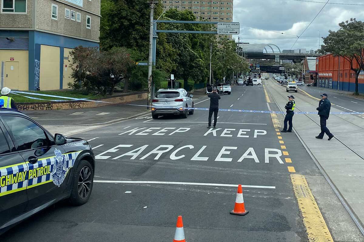 Article image for Racecourse Road shut due to police incident