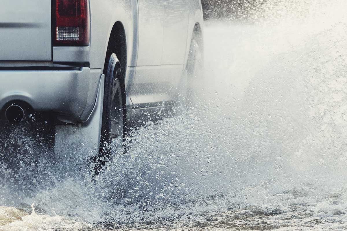 Heavy rain causes chaos on Victorian roads
