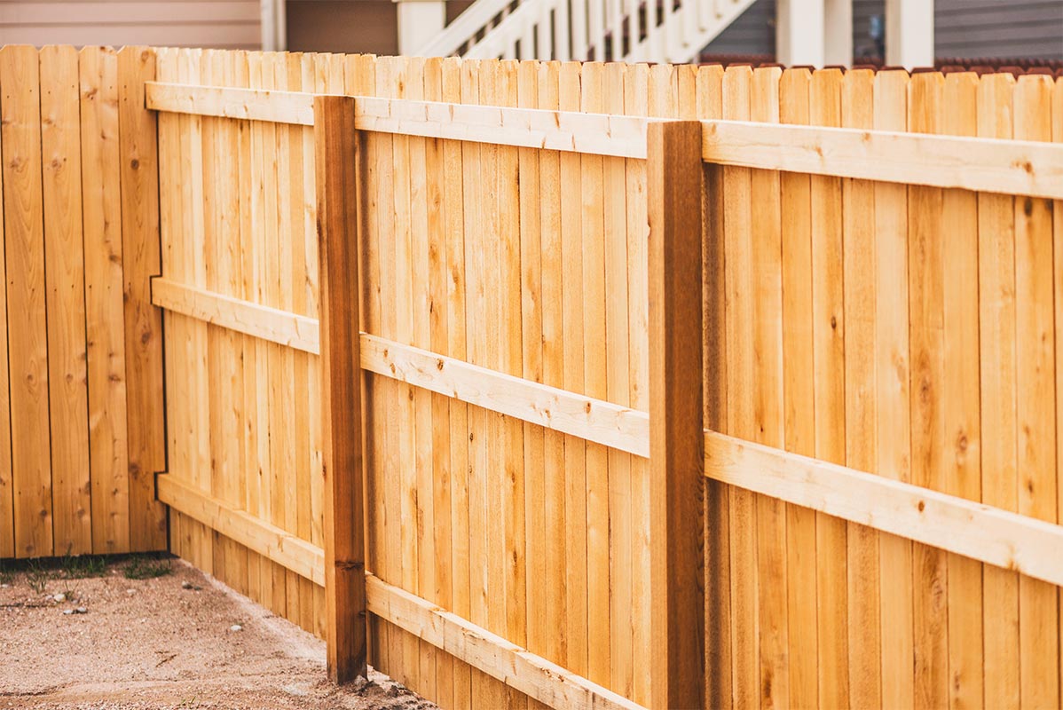 Article image for WA man asks neighbour to pay for half of 17-year-old fence