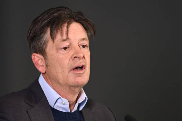 Article image for Former Labor MP defends politicians’ pension system