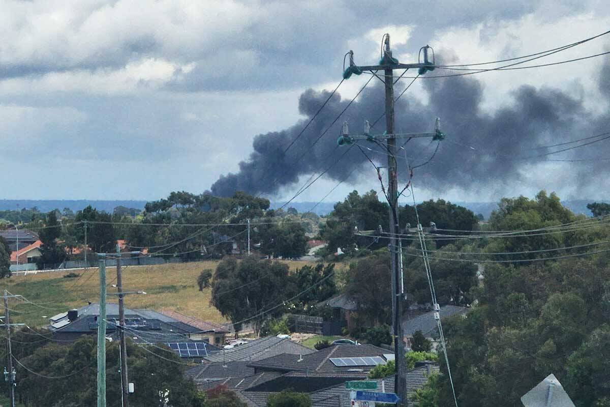 Article image for Warehouse goes up in flames south-east of Melbourne