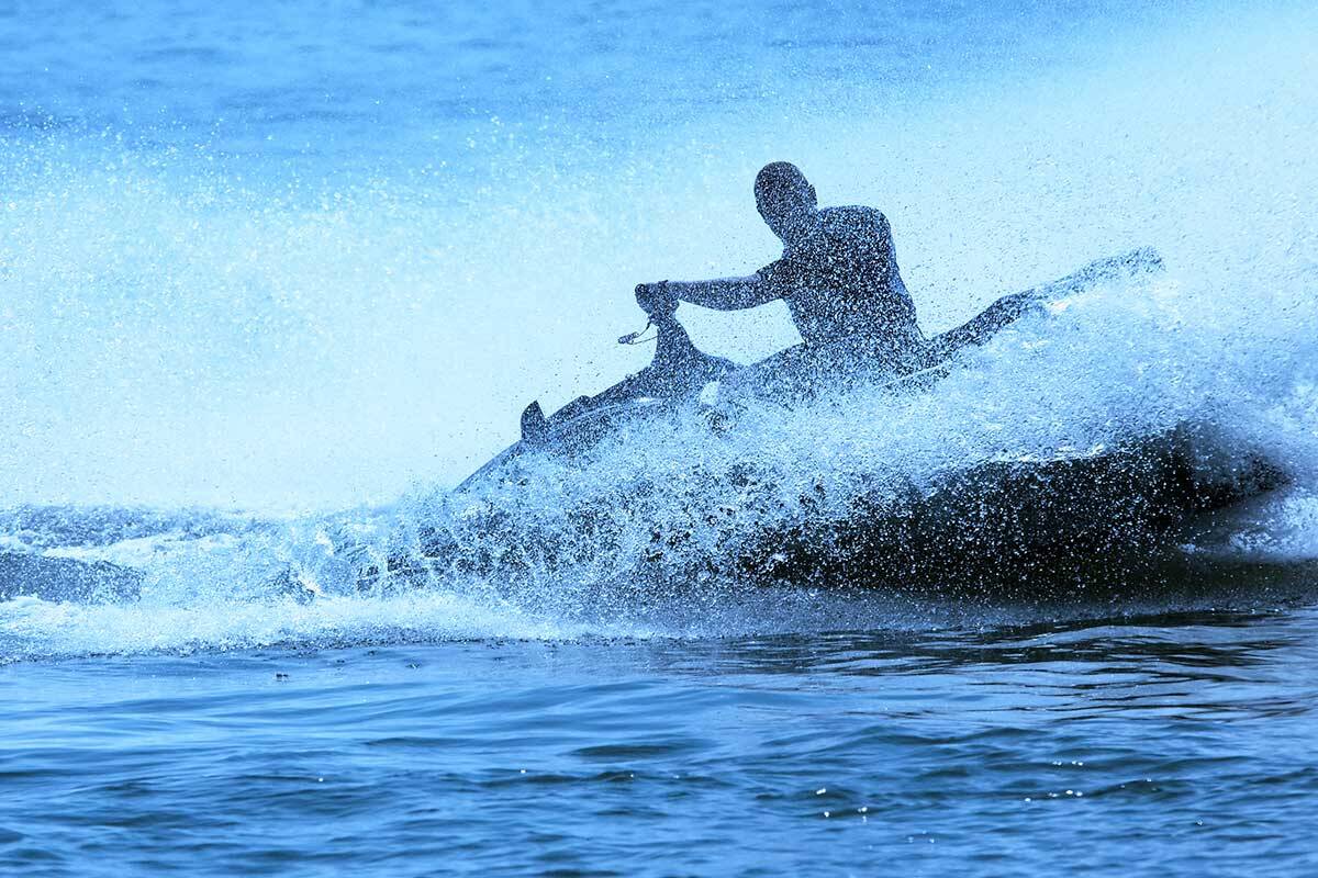 Article image for Pressure mounts on government to act on jetskis