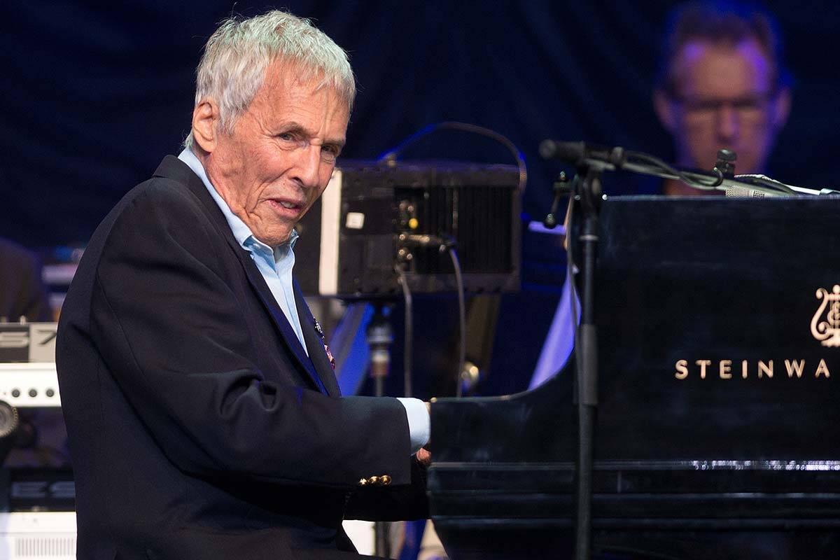 Article image for Burt Bacharach dies at age 94