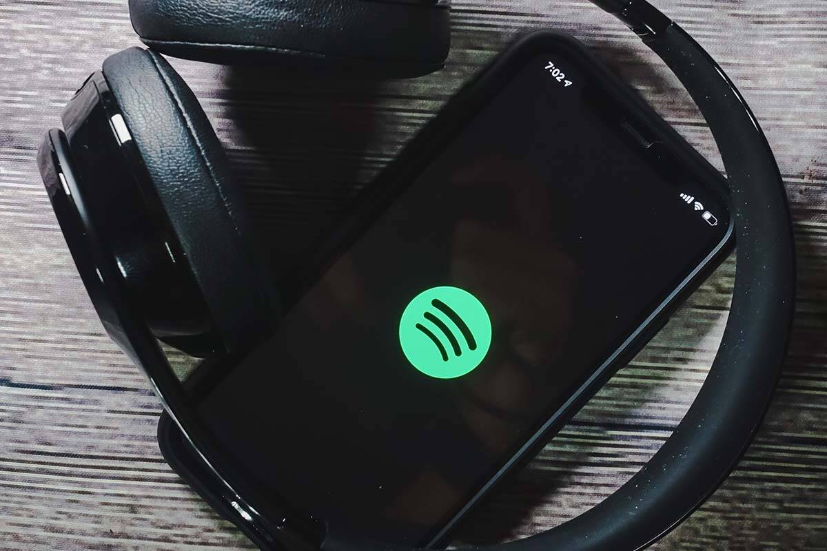 Article image for Australian government may force Spotify to change algorithm