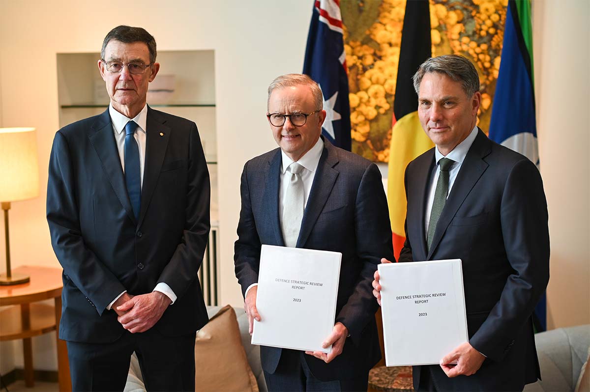 Article image for Defence Minister warns Australia is facing ‘most challenging’ circumstances since WWII