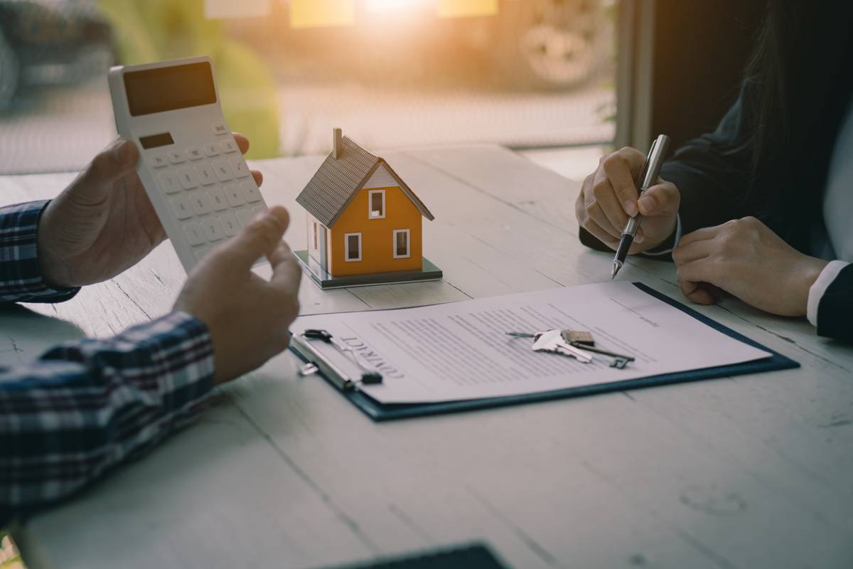 Article image for How the government can help essential workers as rental prices continue to rise