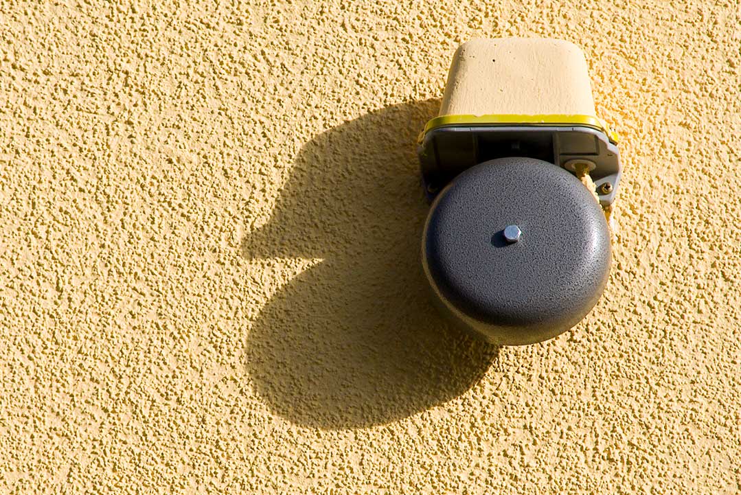Article image for RUMOUR CONFIRMED: School bell causes CHAOS in the middle of the night!