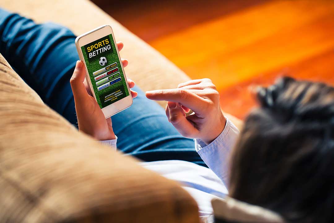 Article image for AFL and NRL ‘now conceding’ over gambling concerns, says inquiry chair