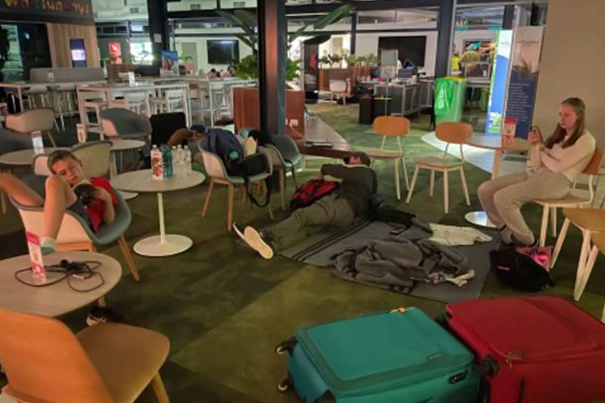 Article image for Jetstar passengers ‘abandoned’ at a Queensland airport