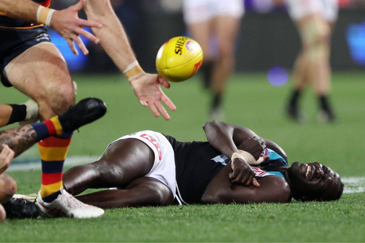 Article image for ‘It was unusual’: Dr Peter Larkins weighs in on controversial Aliir Aliir incident