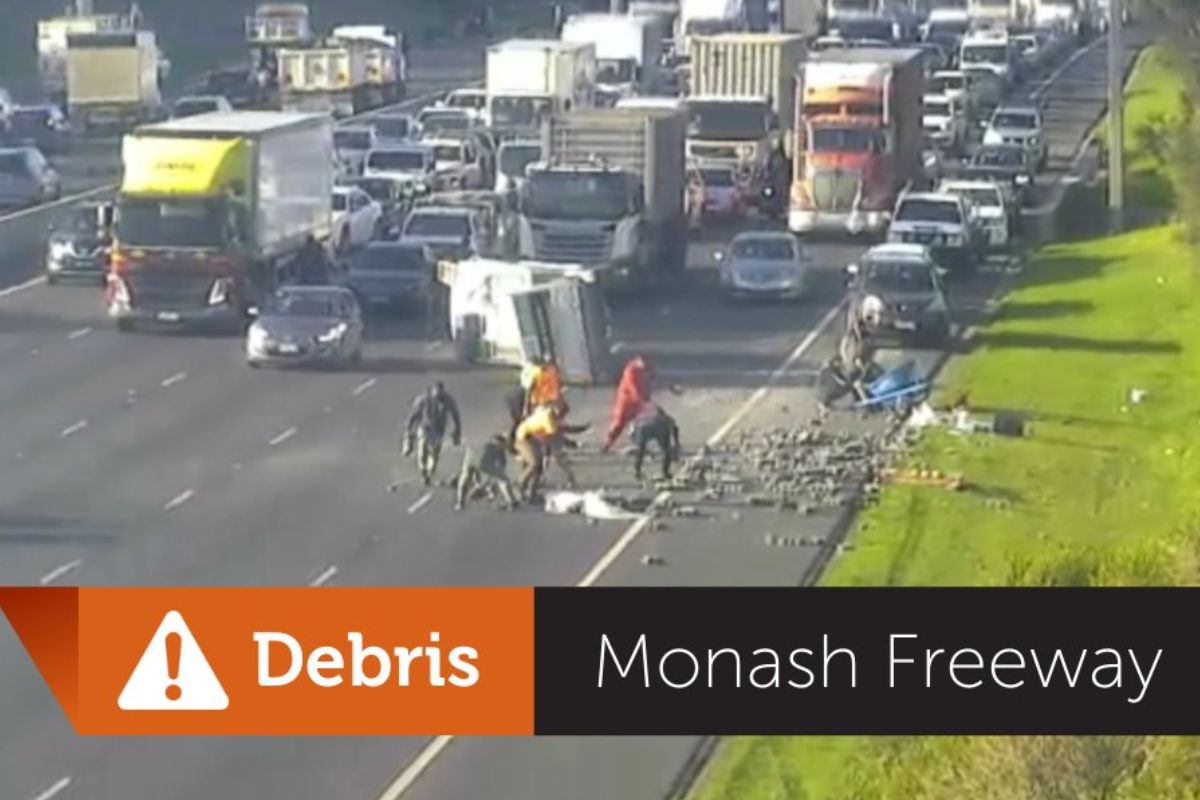 Truck rollover causes major delays on the Monash Freeway
