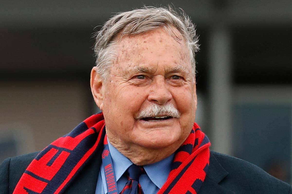 Article image for The song Ron Barassi always said was ‘wrong’ (+ rare footage!)