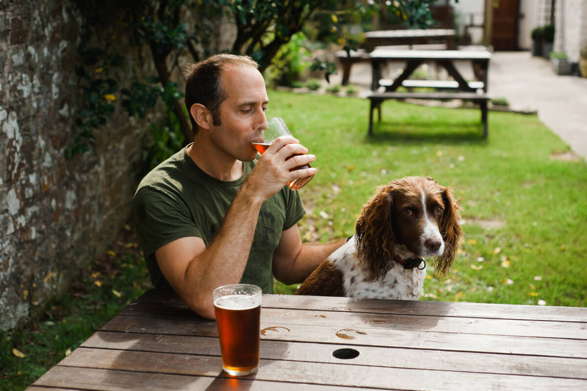Article image for Petition to allow dogs in pubs gets mammoth backing
