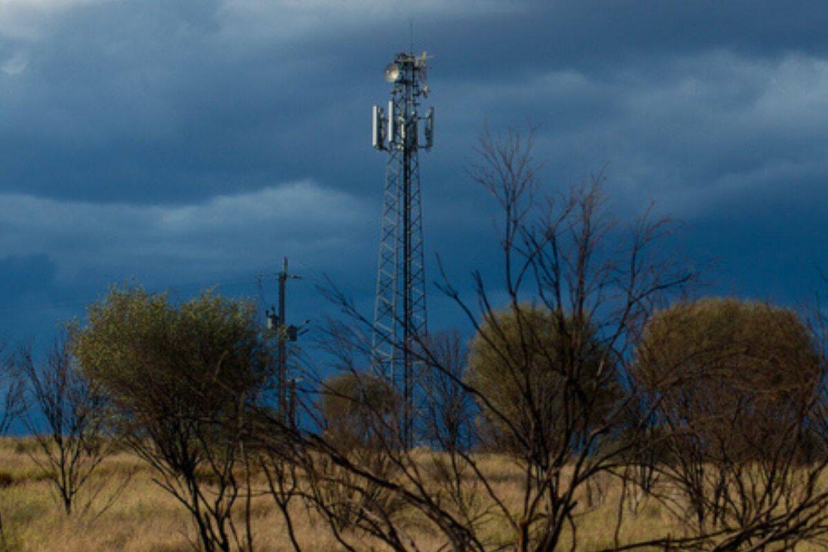 Article image for ‘It’s so frustrating’: Bushfire prone town still left without mobile phone tower after FOUR years